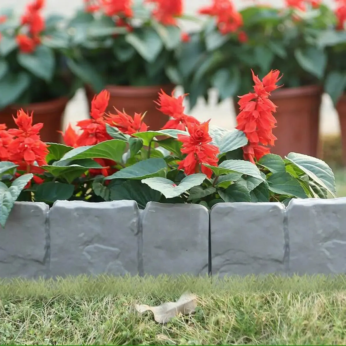 30% off today!-Interlocking Stone-Effect Garden Edging